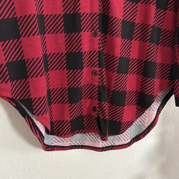 LulaRoe Button front long sleeve shirt - Picture 4 of 8